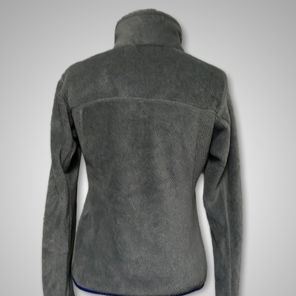 { Patagonia } - Re-Tool Snap-T Fleece Pullover - Picture 2 of 6